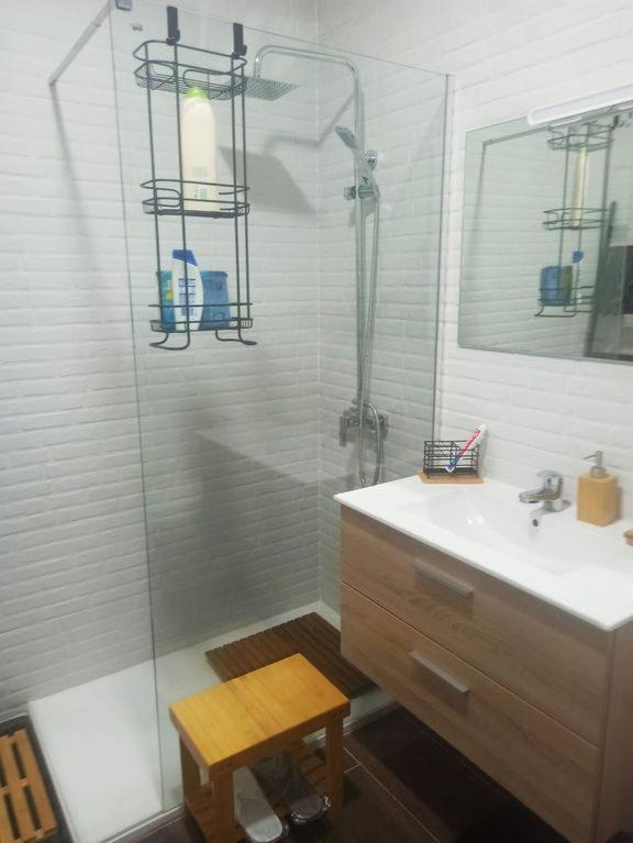 Fantástico ático con terraza, garaje, wifi, con todo para playa, piscina y casa y no facturar maletas! El Portil Exterior foto