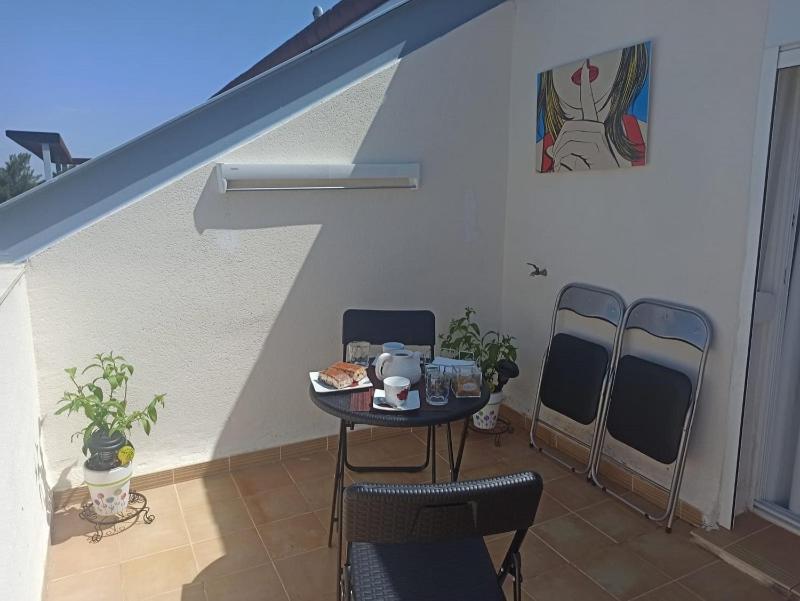 Fantástico ático con terraza, garaje, wifi, con todo para playa, piscina y casa y no facturar maletas! El Portil Exterior foto