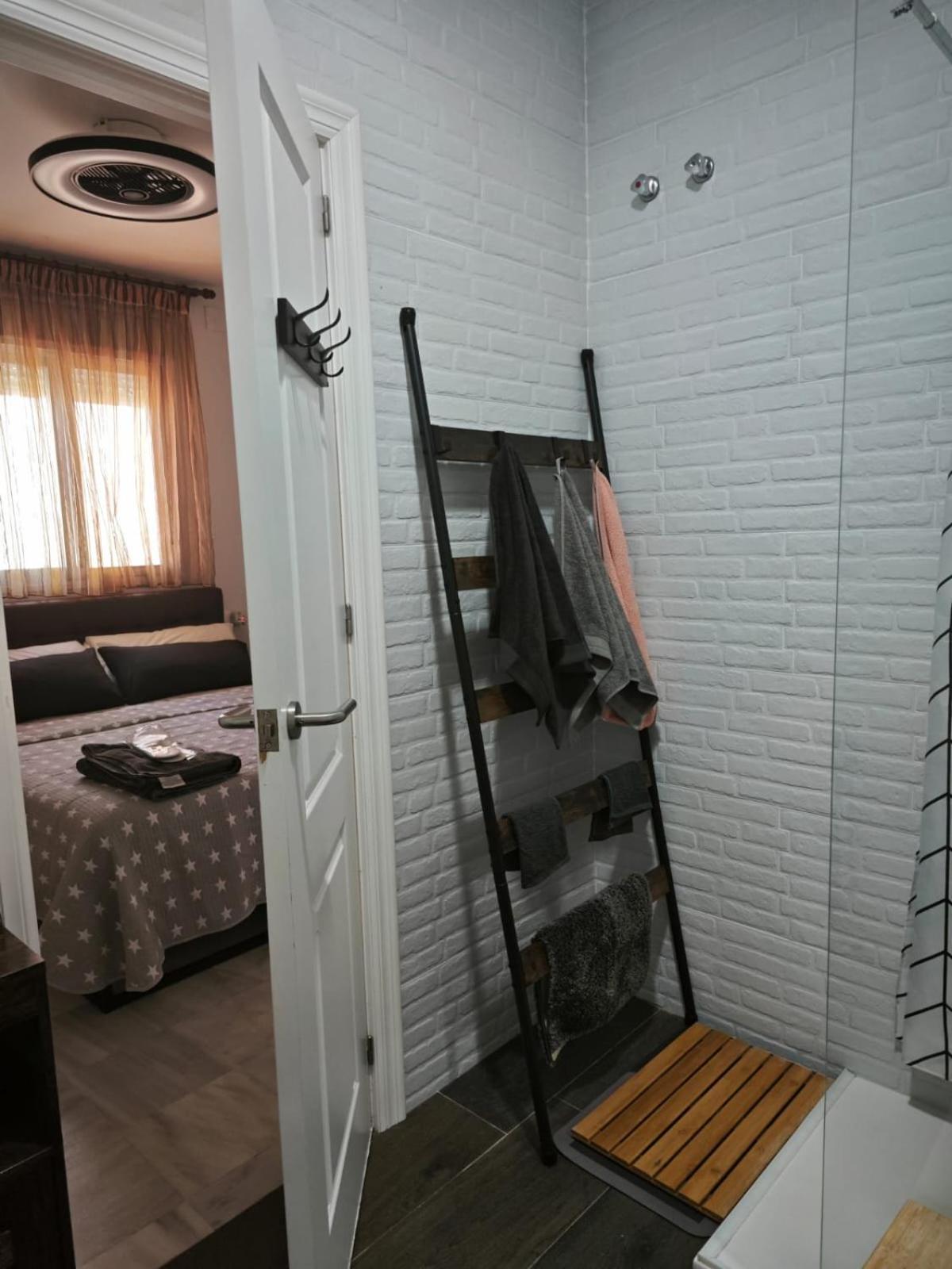Fantástico ático con terraza, garaje, wifi, con todo para playa, piscina y casa y no facturar maletas! El Portil Exterior foto